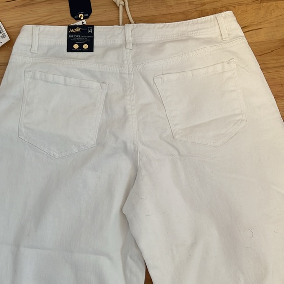 🆕 Angels Forever Young White Ankle Wide Legged Trousers - NWT - Picture 6 of 11